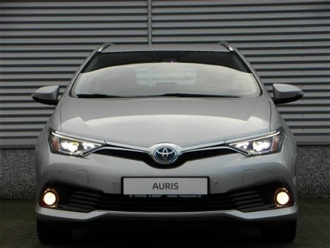 Toyota Auris - 1.8 Hybrid Dynamic TS Automaat Navi LED Cruise - 1