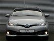 Toyota Auris - 1.8 Hybrid Dynamic TS Automaat Navi LED Cruise - 1 - Thumbnail