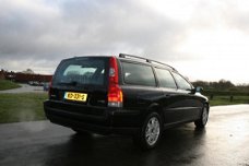 Volvo V70 - 2.4 T