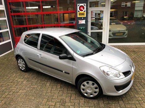 Renault Clio - 1.2-16V Special Rip Curl *AIRCO - 1