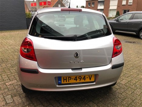 Renault Clio - 1.2-16V Special Rip Curl *AIRCO - 1