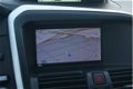 Volvo XC60 - 2.4D Kinetic Automaat + LEDER + NAVIGATIE + LM VELGEN - 1 - Thumbnail