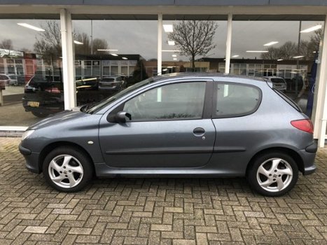 Peugeot 206 - 1.4 One-line - 1