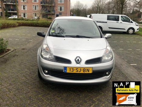 Renault Clio - 1.6 16V Dynamique Luxe - 1