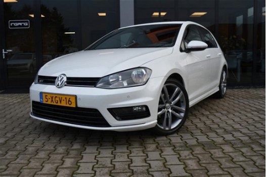 Volkswagen Golf - 1.2 TSI R Line Org.NL | Dealer Onderhouden | 1 Ste Eigenaar | Navigatie | - 1