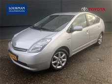 Toyota Prius - 1.5 VVT-i Tech Edition | Dealer Onderhouden | Navigatie | Fietsendragerbeugel |