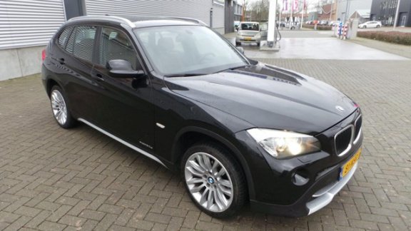 BMW X1 - XDrive20d Executive - 1