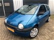 Renault Twingo - 1.2-16V Emotion AIRCO/STUURBEKRACHTIGING/D.RIEM-V.V BIJ 117.000 KM - 1 - Thumbnail