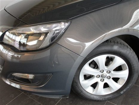 Opel Astra - 1.4 100 pk Business+ | Navigatie | - 1