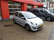 Renault Twingo - 1.2-16V Collection Airco Rijklaarprijs incl 6 maand bovag garantie - 1 - Thumbnail