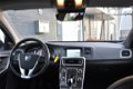 Volvo V60 - D4 180pk Momentum + Blis + Cam + Leder + Lmv + Navi + Pdc - 1 - Thumbnail