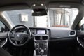 Volvo V40 - T3 150pk Business Prof. + Ecc + Lmv + Navi + Stoelverwarming - 1 - Thumbnail