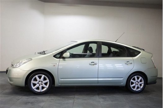 Toyota Prius - 1.5 VVT-i Tech Edition - 1