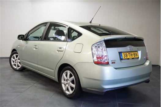 Toyota Prius - 1.5 VVT-i Tech Edition - 1