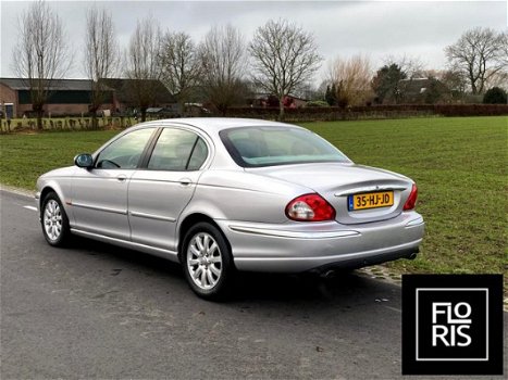 Jaguar X-type - 2.5 V6 - 1