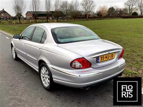 Jaguar X-type - 2.5 V6 - 1