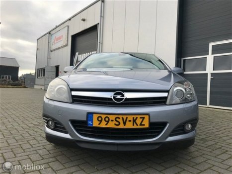 Opel Astra GTC - 1.8 16V Cosmo CLIMA, CRUISE, NAVIGATIE, XENON - 1