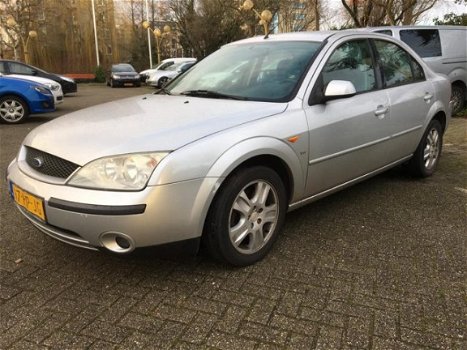 Ford Mondeo - 2.5 V6 Ghia Zilvermetalic 2001 Airco Leder - 1