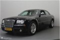 Chrysler 300C - 3.0 V6 CRD ZEER NETTE STAAT 228000 KM NL. AUTO - 1 - Thumbnail