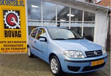 Fiat Punto - 1.4 16V 3DR Young