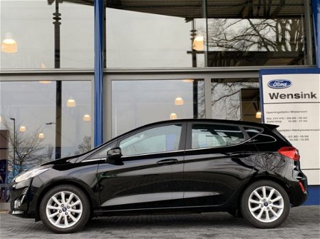 Ford Fiesta - 1.5 TDCi Titanium Voorstoelen verwarmd | Buitenspiegels elektrisch inklapbaar | Elektr - 1