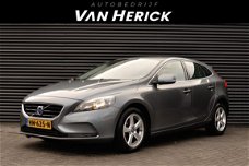 Volvo V40 - 2.0 D2 Momentum / Navi / Clima / Cruise