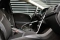 Volvo V40 - 2.0 D2 Momentum / Navi / Clima / Cruise - 1 - Thumbnail