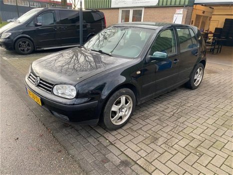 Volkswagen Golf - 1.6 MET JAAR APK - 1