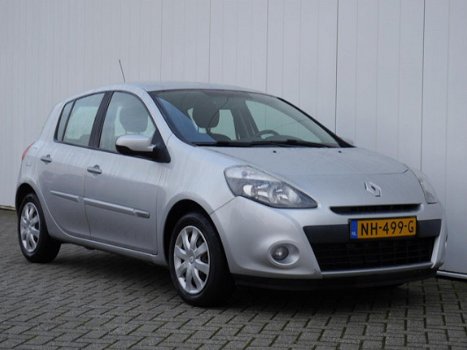 Renault Clio - Collection 1.5 DCI 89PK 5-Deurs | Airco | Cruise - 1