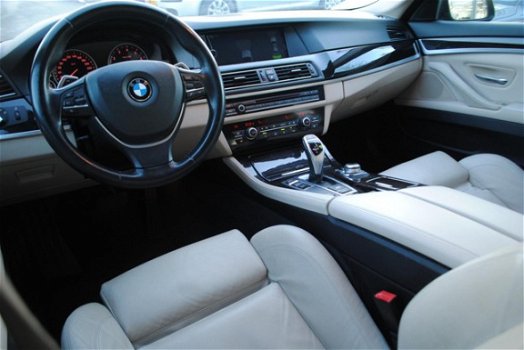 BMW 5-serie Touring - 520i High Executive NL-AUTO AUTOMAAT LEDER - 1