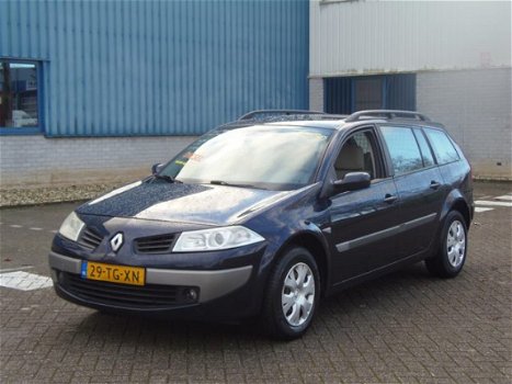 Renault Mégane Grand Tour - 1.5 dCi Authentique Nw Koppeling APK 10-20 - 1