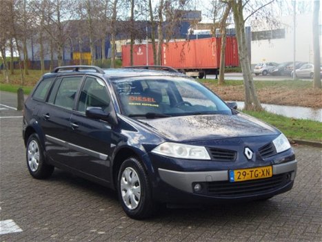 Renault Mégane Grand Tour - 1.5 dCi Authentique Nw Koppeling APK 10-20 - 1