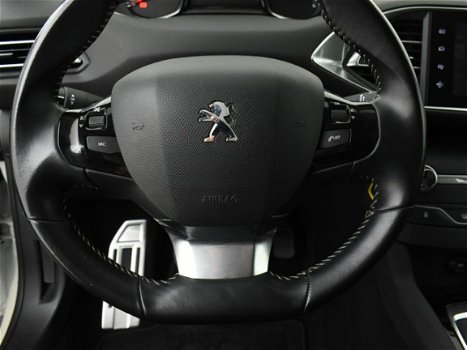 Peugeot 308 - 1.2 PureTech Active | 18 Inch | Navigatie | Climate Control - 1