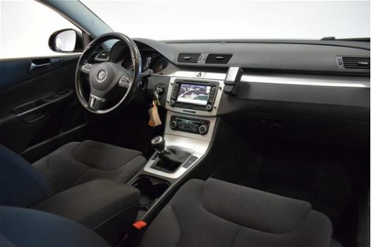 Volkswagen Passat Variant - 2.0 TDI Comfortline 141PK Navigatie/Cruise/LMV/Chrome/Trekhaak kachelpan - 1