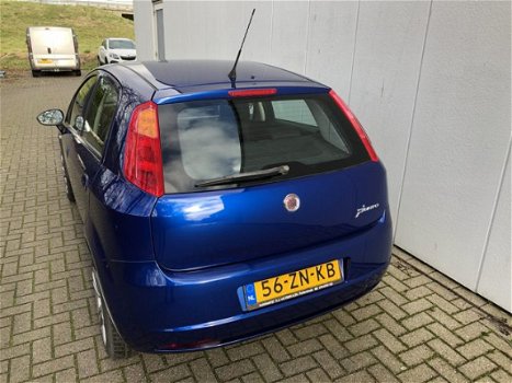 Fiat Grande Punto - 1.2 Active Fiat Punto 1.2 5DR Airco, Navigatie (GIUGIARO Design) - 1