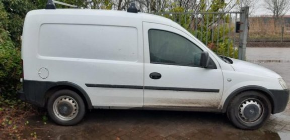 Opel Combo - COMBO-C-VAN Z13DTJ-DPF - 1