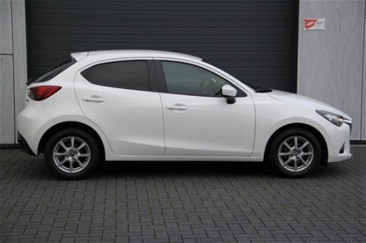 Mazda 2 - 2 SKYACTIV-G 90 GT-M - Clima - Navi - Cruise - PDC - Stoelverwarm - 1