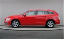Volvo V60 - D6 AWD Twin Engine Momentum 7% Bijtelling, Automaat, Navigatie - 1 - Thumbnail