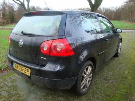 Volkswagen Golf - 1.9 TDI Optive 3 - 1