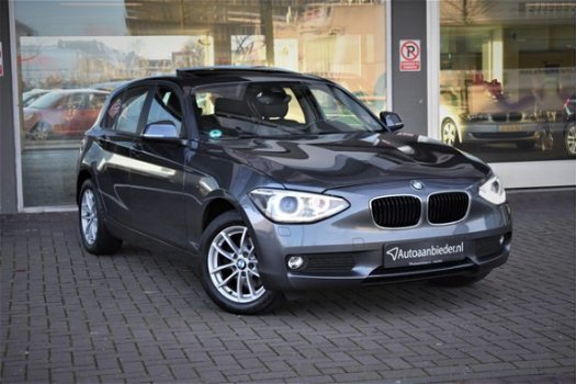 BMW 1-serie - 118i High Executive / Navi / Panorama / Full-optie - 1