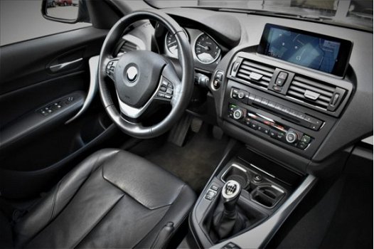 BMW 1-serie - 118i High Executive / Navi / Panorama / Full-optie - 1