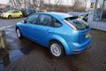 Ford Focus - 1.6 Titanium , 5drs, trekh, 127dkm. RIJKLAARPRIJS incl nw apk/beurt & 6 mnd bovag garan - 1 - Thumbnail