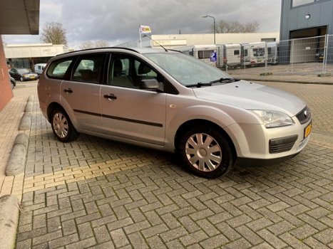 Ford Focus Wagon - 1.6 TDCI Trend Airco - 1