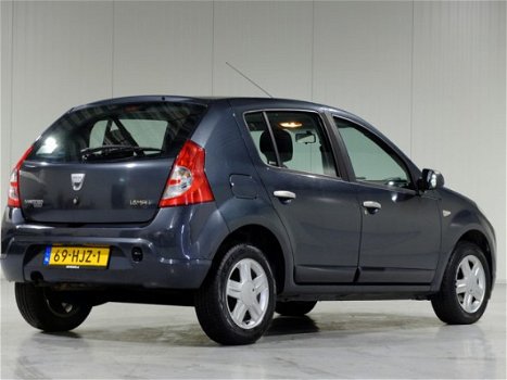 Dacia Sandero - 1.6 Lauréate *Airco*Radio/CD*Elektr. Ramen - 1