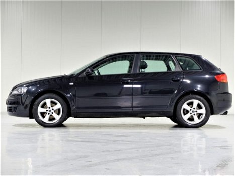 Audi A3 Sportback - 1.6 FSI Attraction *Klimaatreg*Cruisecontr.*Bluetooth - 1