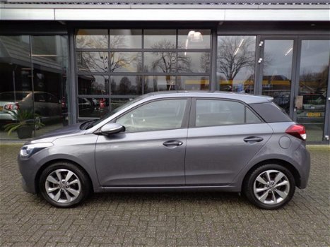 Hyundai i20 - 1.4i i-Vision 101PK LED/CRUISE C./TEL - 1