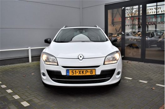 Renault Mégane Estate - 1.4 TCe Bose PANODAK NAVI CLIMATE CONTROL PARKEERSENSOREN - 1