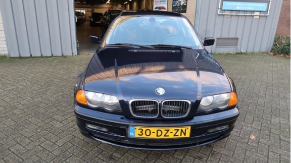 BMW 3-serie - 316i Executive AIRCO/TREHAAK/APK 11-20/NAP - 1