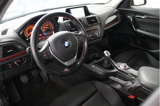 BMW 1-serie - 116i Executive Sportline / M Sportonderstel / Navigatiesysteem Business / Sportstoelen - 1