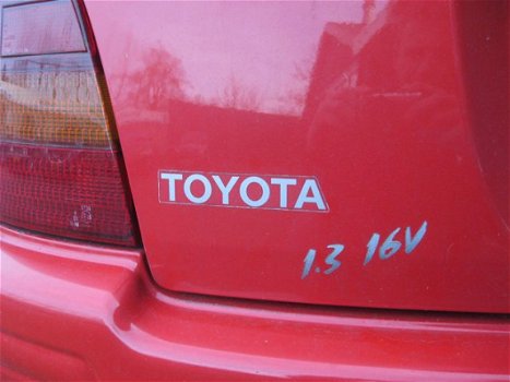 Toyota Starlet - 1.3-16V Red Sallaerts uitvoering - 1